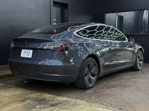 Used 2018 Tesla Model 3 Long Range image 9