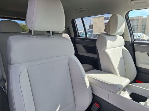 Used 2024 Hyundai Santa Fe SE image 24