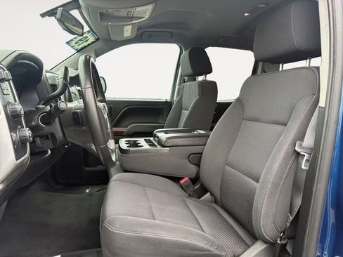 Used 2019 GMC Sierra 1500 SLE w/ SLE Value Package AWD/4WD image 9