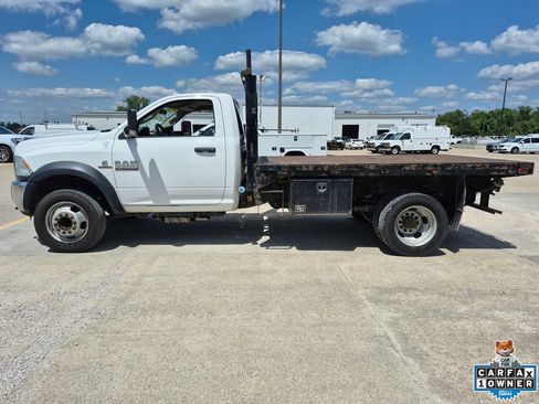 Used 2018 RAM 5500 Tradesman w/ Power & Remote Entry Group RWD image 4