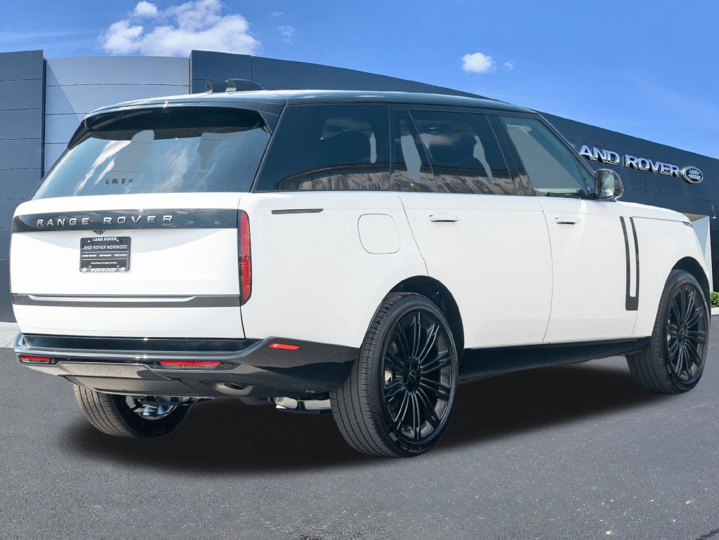 New 2026 Land Rover Range Rover Long Wheelbase SE AWD/4WD image 4