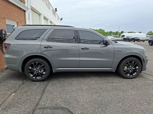 Used 2023 Dodge Durango R/T w/ Hemi Orange Plus Package AWD/4WD image 4
