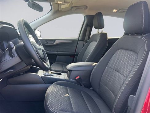 Used 2025 Ford Escape Active w/ Cold Weather Package image 9
