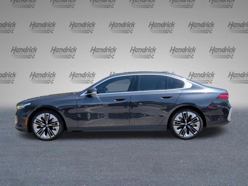 Used 2026 BMW 530i w/ Convenience Package RWD image 10