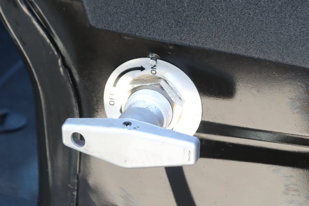 Used 2022 Ford E-Transit Medium Roof RWD image 25