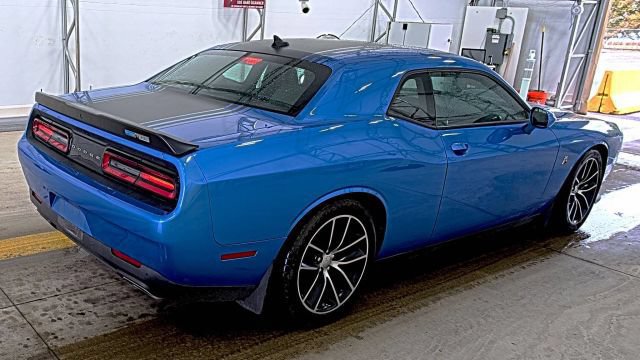Used 2016 Dodge Challenger R/T Scat Pack RWD image 3