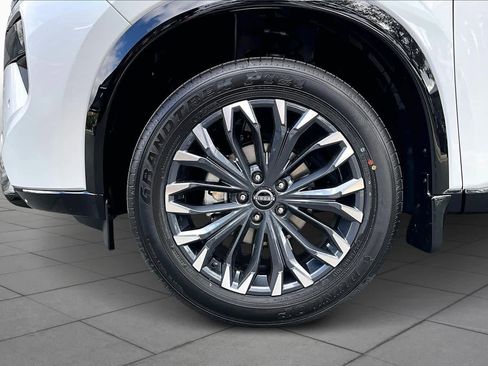 New 2026 Nissan Rogue Platinum image 11