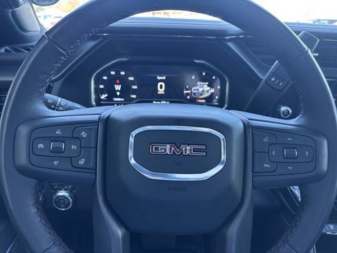 Used 2024 GMC Sierra 2500 AT4X image 32