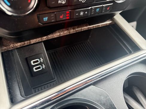 Used 2019 Ford F250 Lariat w/ Lariat Ultimate Package image 38