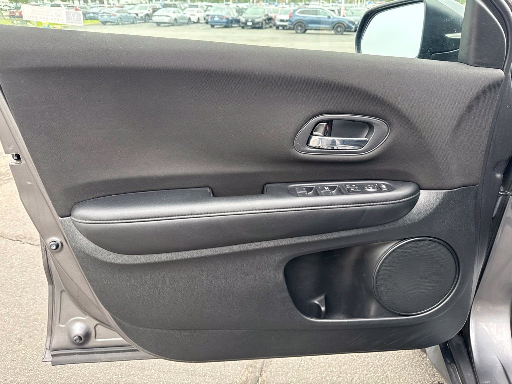 Certified 2018 Honda HR-V LX image 26