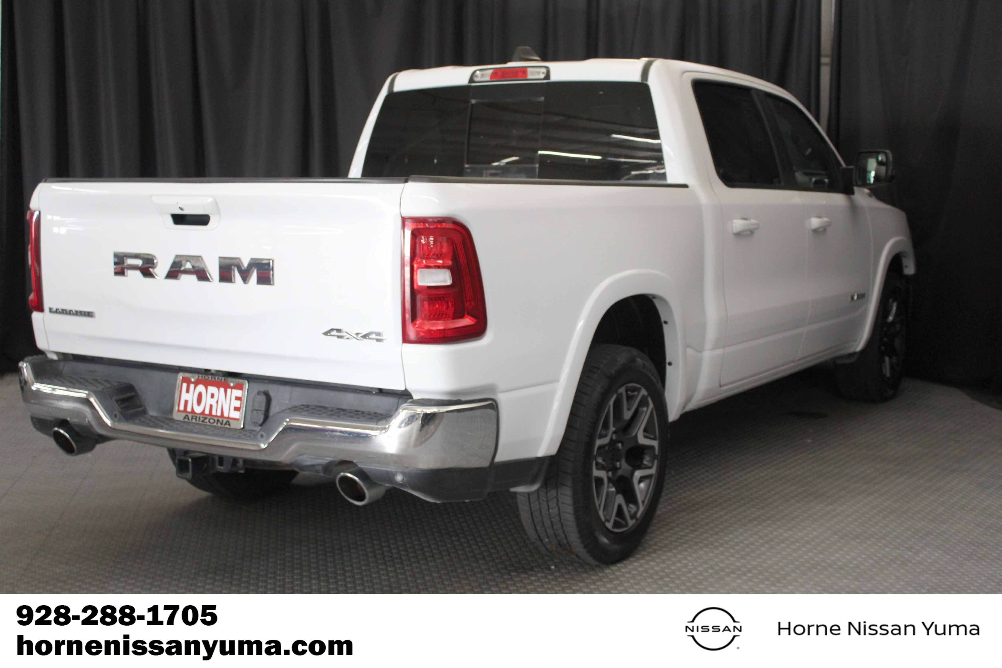 Used 2025 RAM 1500 Laramie AWD/4WD image 14