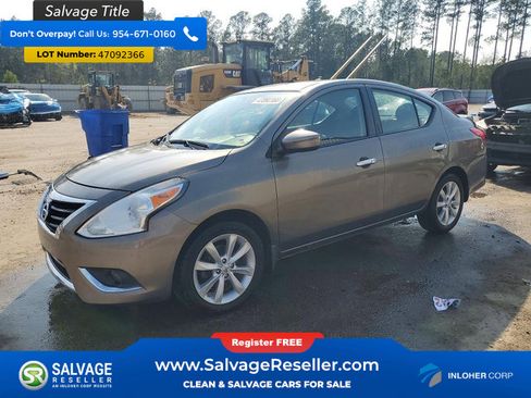 Used 2015 Nissan Versa Sedan image 1