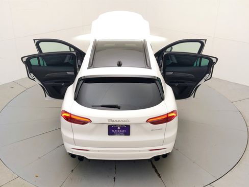 Used 2024 Maserati Grecale GT image 36