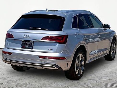Used 2023 Audi Q5 2.0T Premium Plus w/ Premium Plus Package AWD/4WD image 2