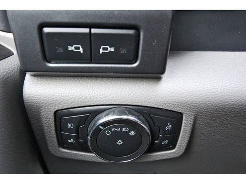 Certified 2022 Ford F250 XLT w/ XLT Premium Package AWD/4WD image 22