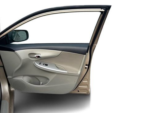 Used 2011 Toyota Corolla LE FWD image 22