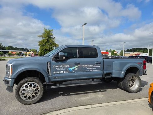 Used 2023 Ford F450 Lariat w/ Lariat Ultimate Package AWD/4WD image 4