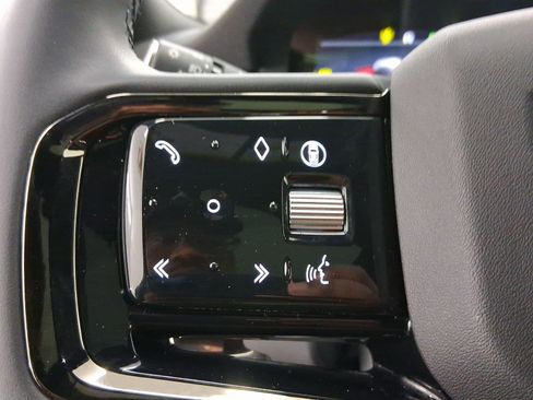 Used 2025 Land Rover Range Rover Evoque Dynamic SE image 14