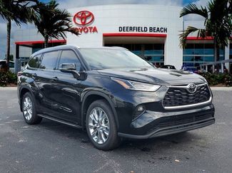 New 2026 Toyota Highlander Limited video 1