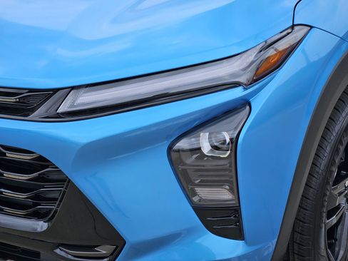 New 2026 Chevrolet Trax ACTIV w/ Sunroof Package FWD image 11