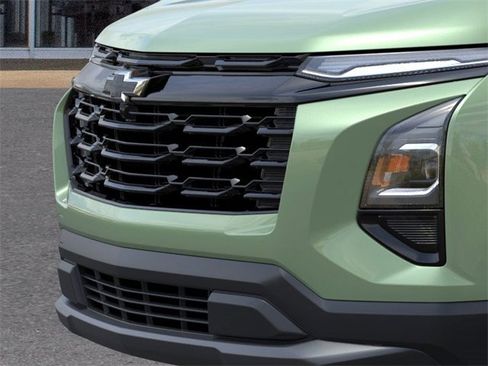 New 2026 Chevrolet Equinox LT w/ Convenience Package II image 13