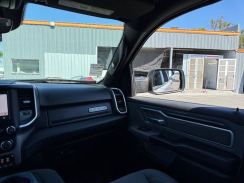 Used 2022 RAM 1500 Big Horn AWD/4WD image 18