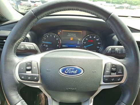 Certified 2023 Ford Explorer XLT w/ Class IV Trailer Tow Package AWD/4WD image 18