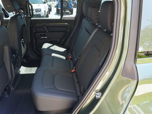 Used 2026 Land Rover Defender 110 S AWD/4WD image 28