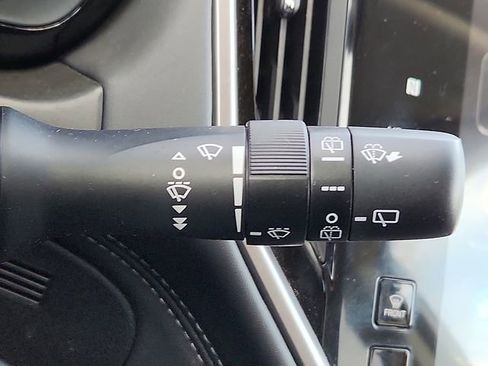 Certified 2025 Subaru Outback Premium image 21