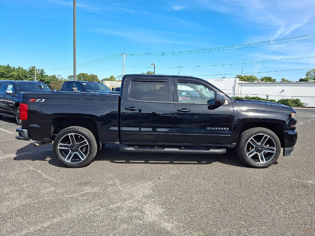 Used 2018 Chevrolet Silverado 1500 LT w/ All Star Edition AWD/4WD image 13