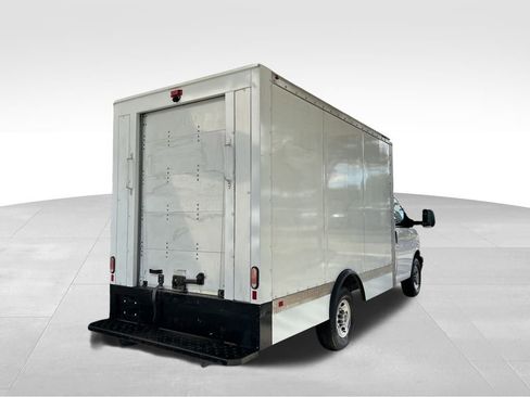 Used 2023 GMC Savana 3500 w/ Power Convenience Package image 3