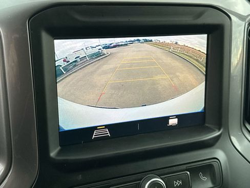 Used 2020 Chevrolet Silverado 1500 Custom w/ Custom Max Trailering Package image 17