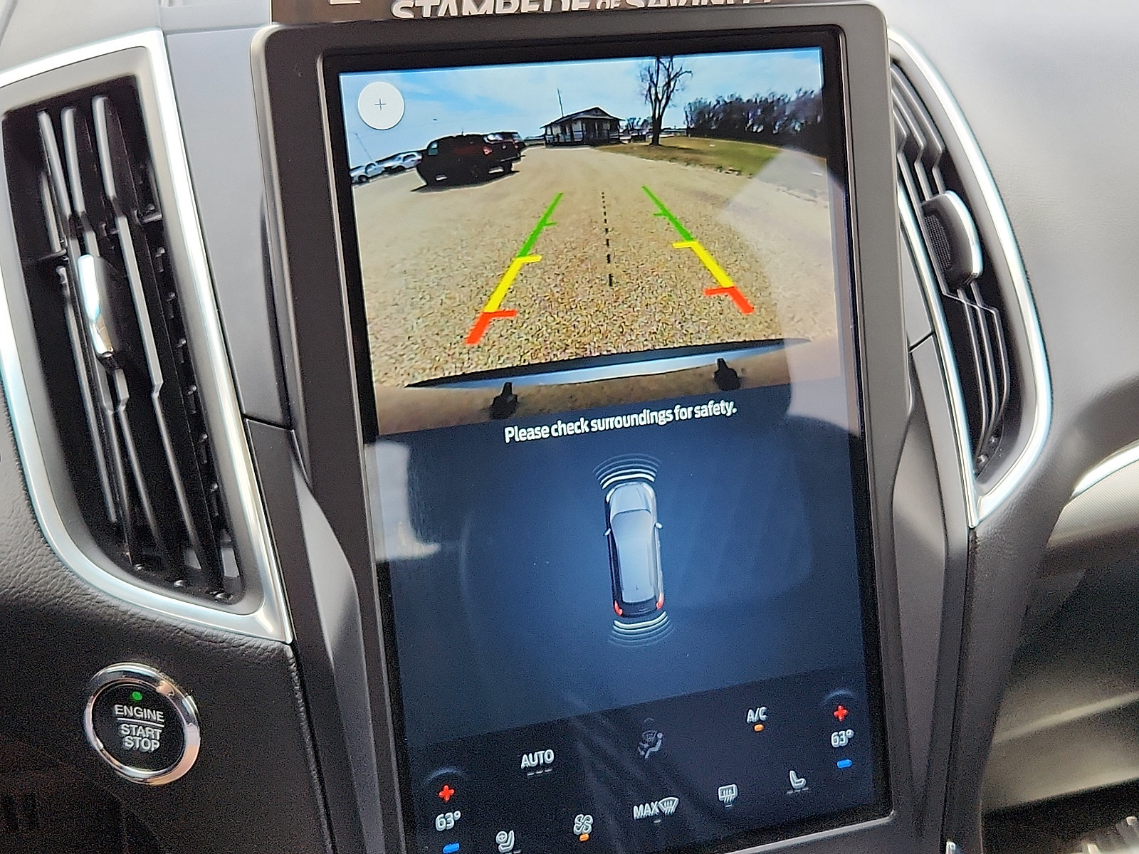 Used 2024 Ford Edge Titanium AWD/4WD image 16