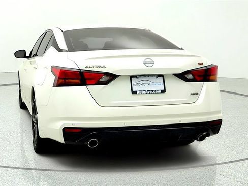 Used 2024 Nissan Altima 2.5 SR AWD/4WD image 6