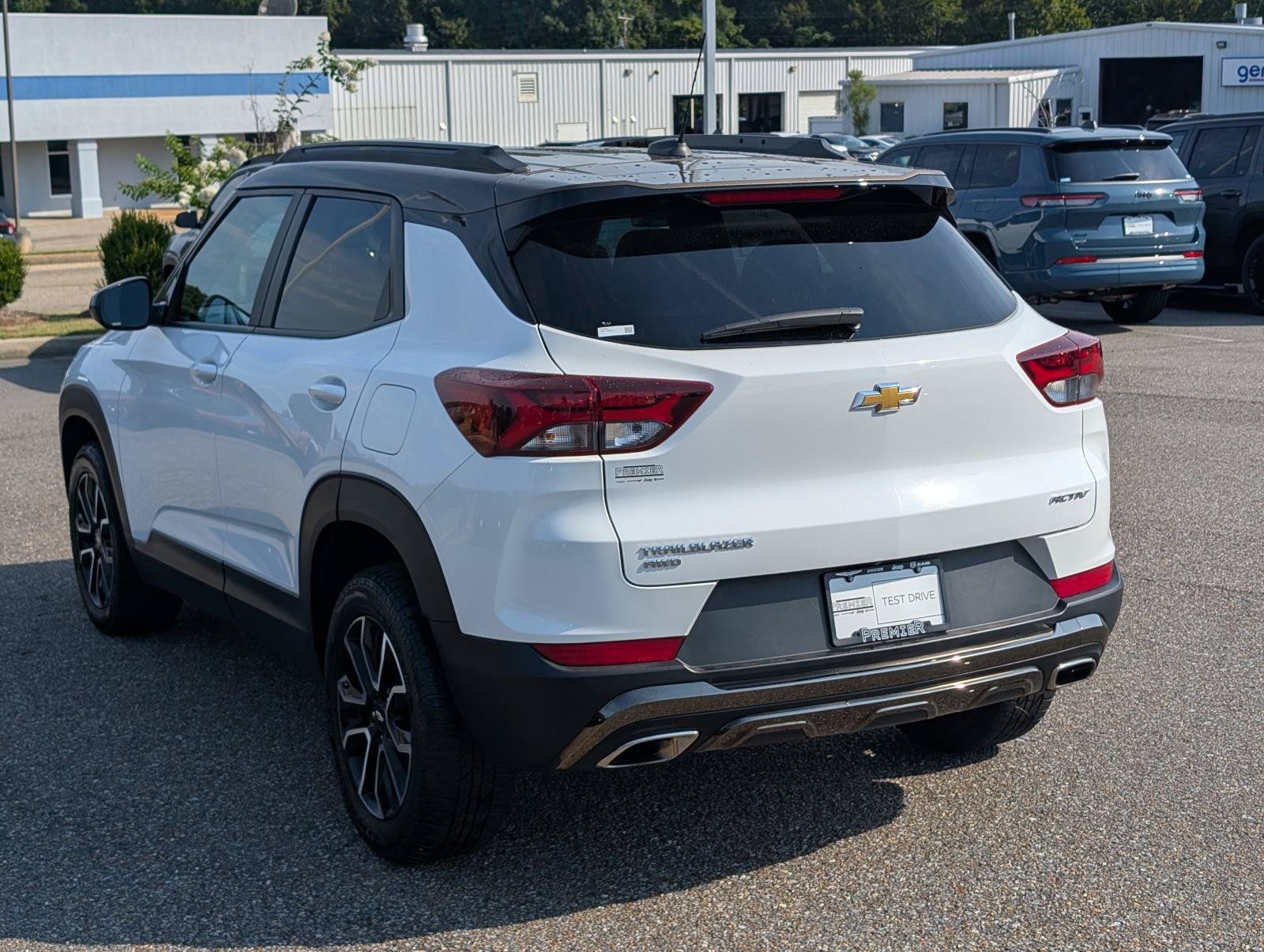 Used 2022 Chevrolet TrailBlazer ACTIV AWD/4WD image 8