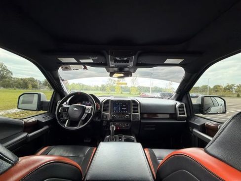 Used 2017 Ford F150 Raptor w/ Equipment Group 802A Luxury AWD/4WD image 21