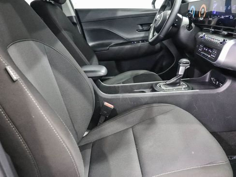Used 2024 Hyundai Kona SEL FWD image 16