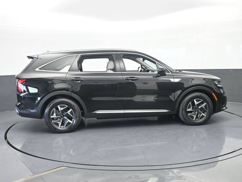 Used 2023 Kia Sorento EX FWD image 7