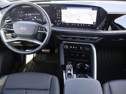 Certified 2025 Audi Q5 Premium w/ Convenience Package AWD/4WD image 22