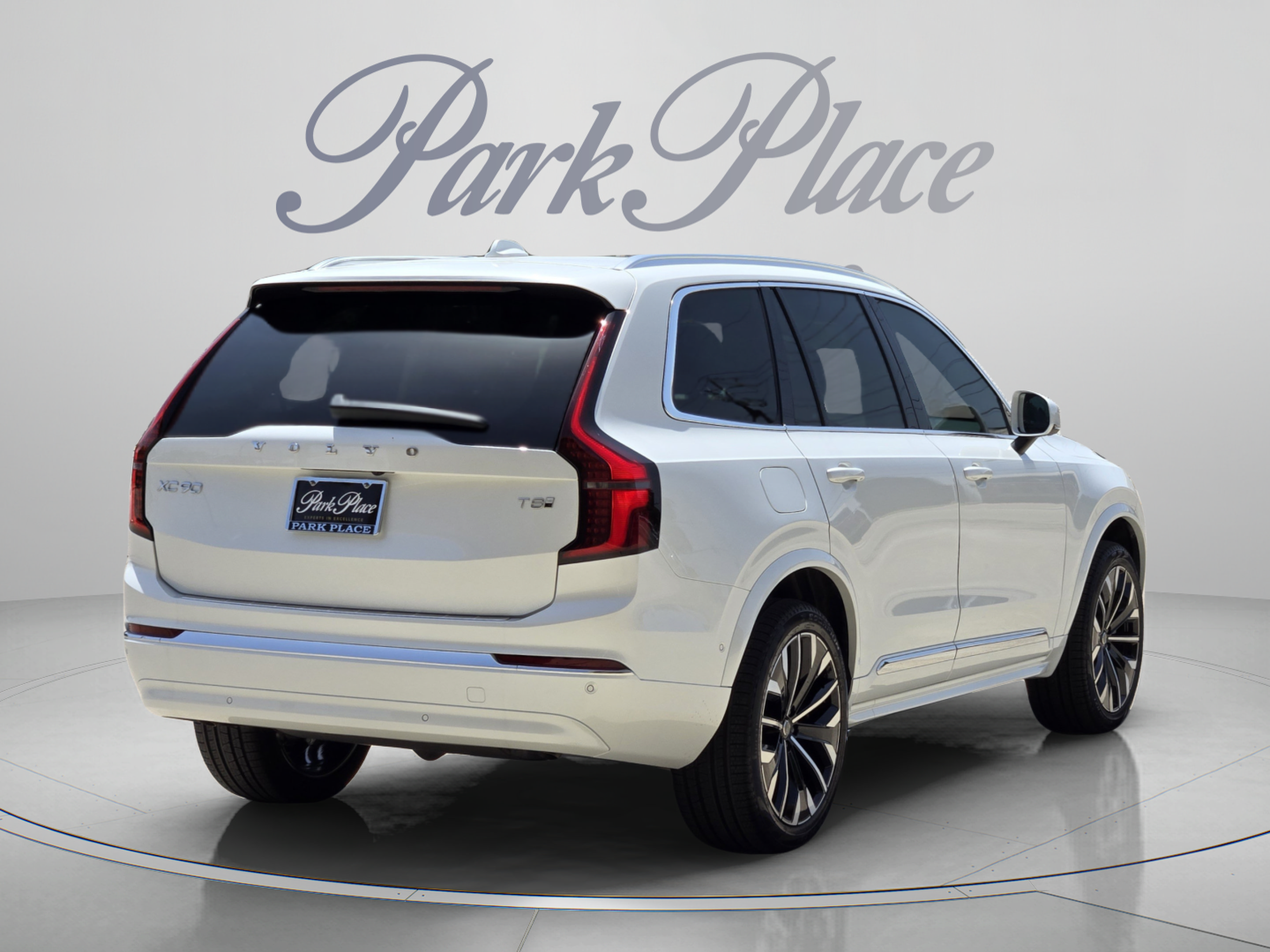 New 2026 Volvo XC90 T8 Plus w/ Protection Package Premier AWD/4WD image 6