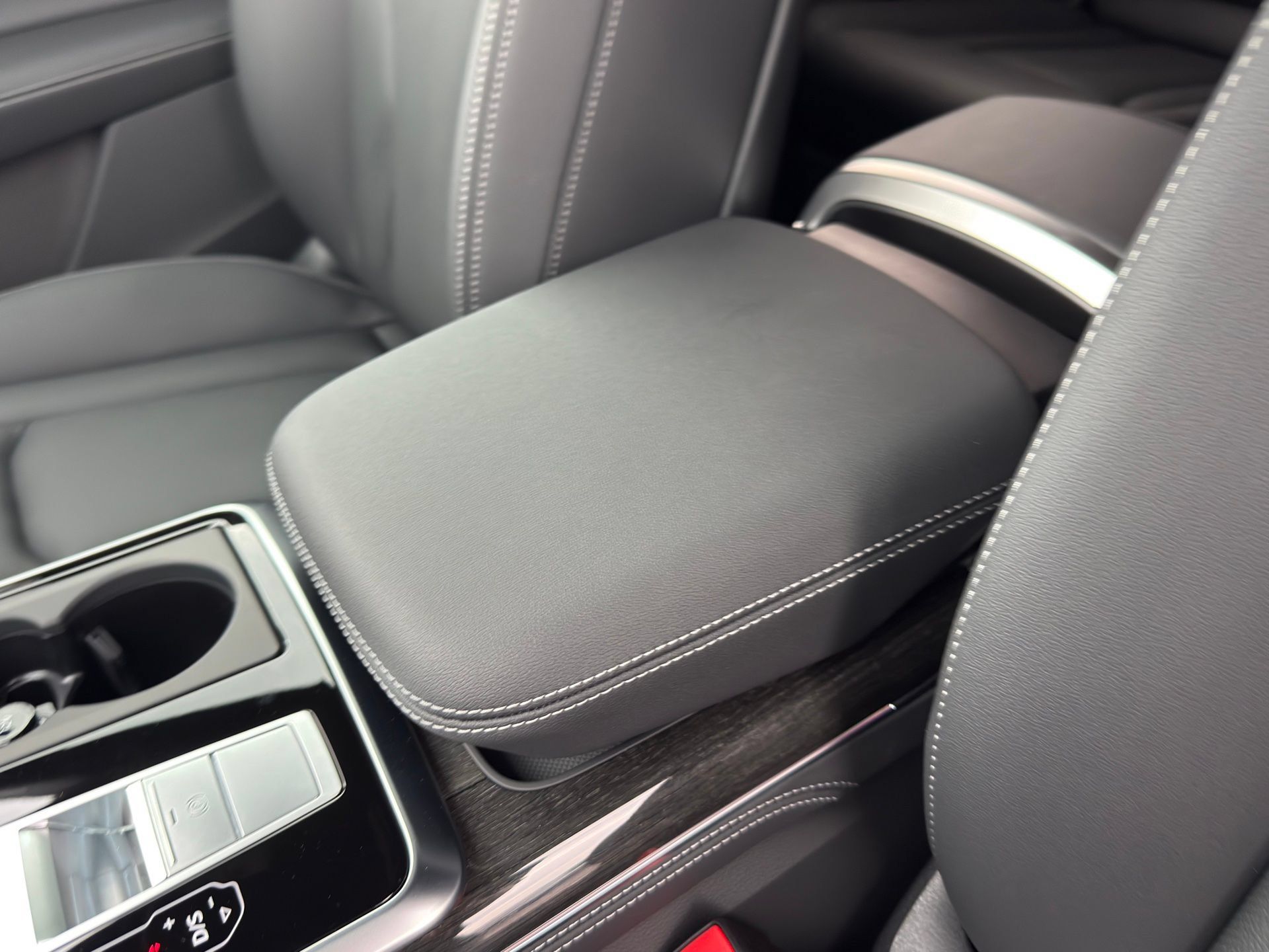 New 2026 Audi Q7 3.0T Premium Plus AWD/4WD image 14