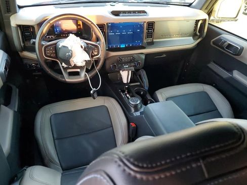 Used 2022 Ford Bronco Wildtrak AWD/4WD image 8