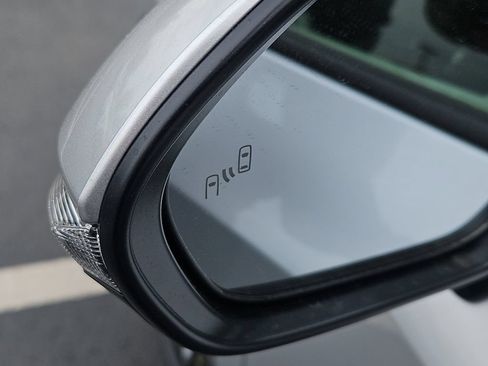 New 2026 Toyota Corolla SE FWD image 6