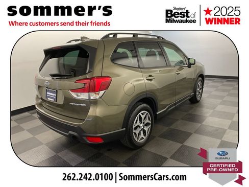 Certified 2023 Subaru Forester Premium AWD/4WD image 6