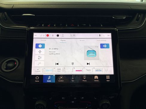 Used 2022 Jeep Grand Cherokee L Overland w/ Luxury Tech Group IV image 15