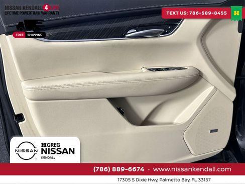 Used 2018 Cadillac XT5 AWD image 32