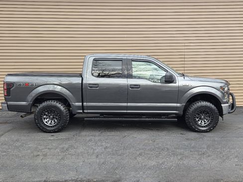 Used 2017 Ford F150 XLT image 7