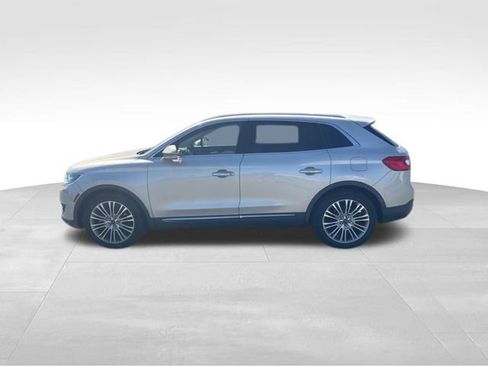 Used 2017 Lincoln MKX Reserve w/ Lincoln MKX Climate Package FWD image 5