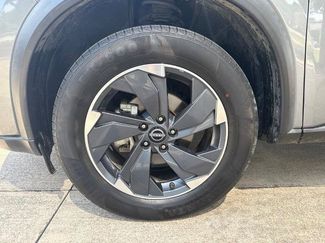 Certified 2024 Nissan Rogue SV FWD video 2