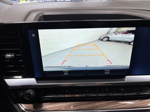 Used 2024 Chevrolet Silverado 1500 LT AWD/4WD image 21